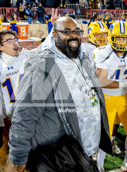 Thumbnail 2 in Rocklin vs. Grant (CIF SJS D2 Final) photogallery.