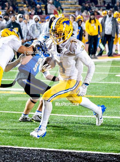 Thumbnail 2 in Rocklin vs. Grant (CIF SJS D2 Final) photogallery.