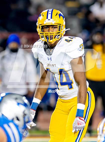 Thumbnail 1 in Rocklin vs. Grant (CIF SJS D2 Final) photogallery.