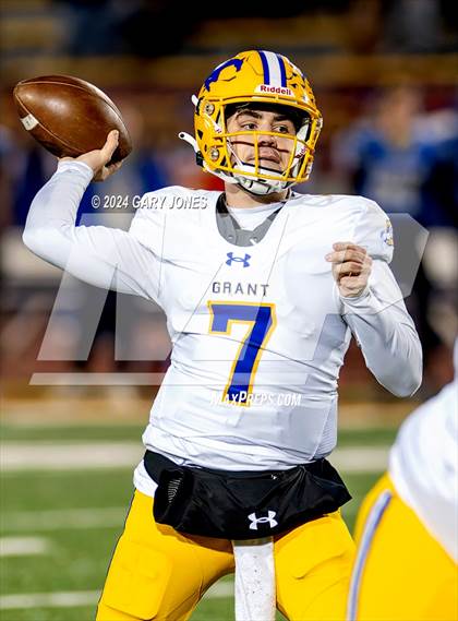 Thumbnail 1 in Rocklin vs. Grant (CIF SJS D2 Final) photogallery.