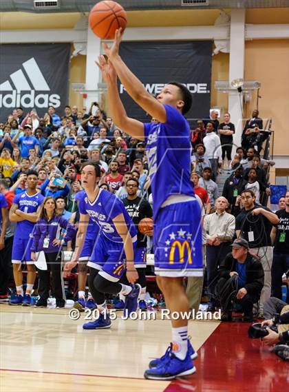 Thumbnail 1 in 2015 McDonald's All American Games Jam Fest photogallery.