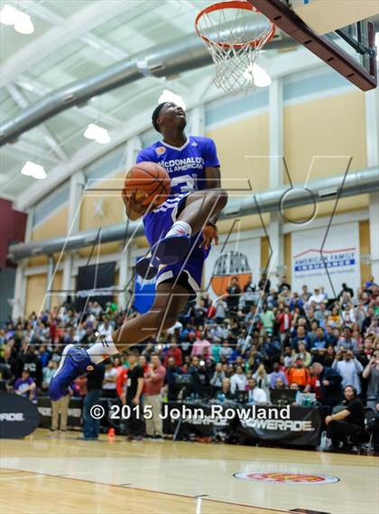 Thumbnail 1 in 2015 McDonald's All American Games Jam Fest photogallery.