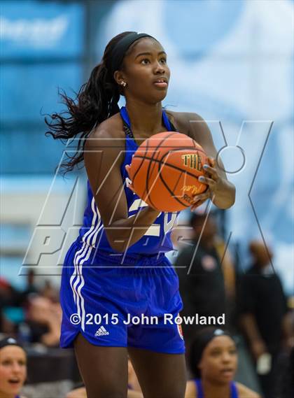 Thumbnail 3 in 2015 McDonald's All American Games Jam Fest photogallery.