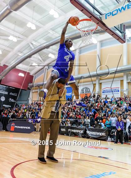 Thumbnail 1 in 2015 McDonald's All American Games Jam Fest photogallery.