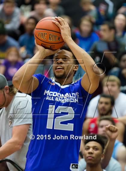 Thumbnail 1 in 2015 McDonald's All American Games Jam Fest photogallery.