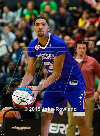 Thumbnail 1 in 2015 McDonald's All American Games Jam Fest photogallery.