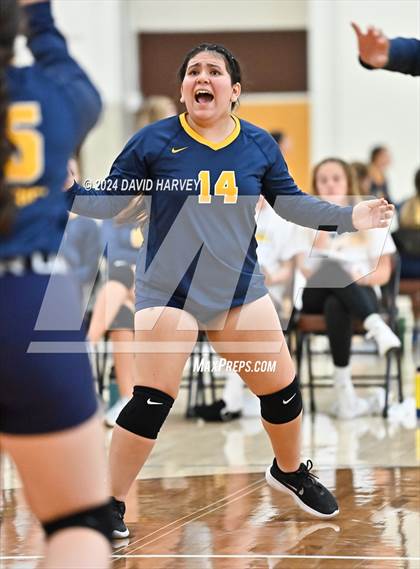 Thumbnail 2 in Fredrick vs Thomas Jefferson photogallery.