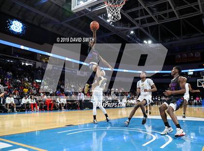 Thumbnail 3 in Grandview vs. Southeast (MSHSAA Class 4 Quarterfinal) photogallery.