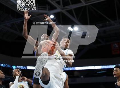 Thumbnail 2 in Grandview vs. Southeast (MSHSAA Class 4 Quarterfinal) photogallery.