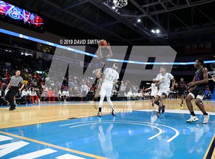 Thumbnail 3 in Grandview vs. Southeast (MSHSAA Class 4 Quarterfinal) photogallery.