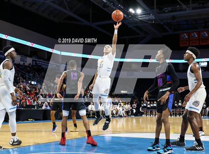 Thumbnail 2 in Grandview vs. Southeast (MSHSAA Class 4 Quarterfinal) photogallery.