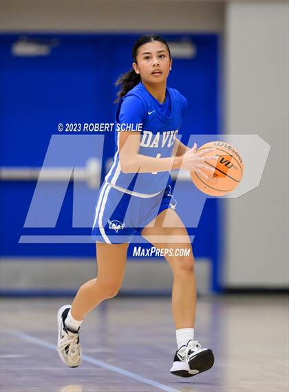Thumbnail 3 in Davis @ Folsom (CIF SJS D1 Round 1 Playoff) photogallery.