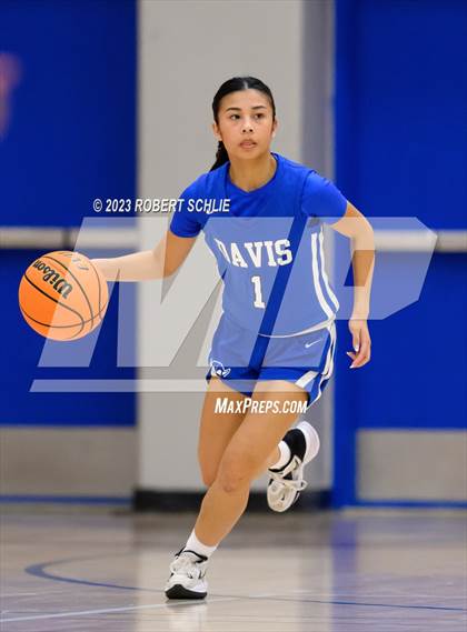 Thumbnail 3 in Davis @ Folsom (CIF SJS D1 Round 1 Playoff) photogallery.