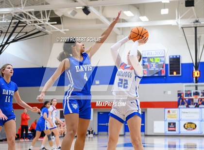 Thumbnail 2 in Davis @ Folsom (CIF SJS D1 Round 1 Playoff) photogallery.