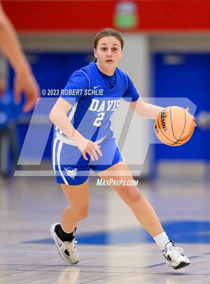 Thumbnail 2 in Davis @ Folsom (CIF SJS D1 Round 1 Playoff) photogallery.