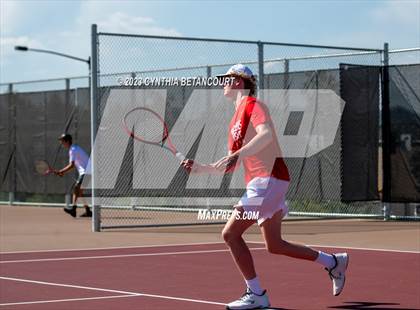 Thumbnail 1 in Castle View vs Regis Jesuit photogallery.
