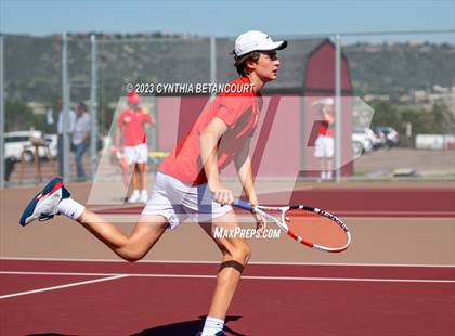 Thumbnail 2 in Castle View vs Regis Jesuit photogallery.