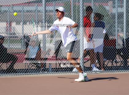 Thumbnail 2 in Castle View vs Regis Jesuit photogallery.