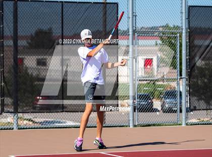 Thumbnail 3 in Castle View vs Regis Jesuit photogallery.