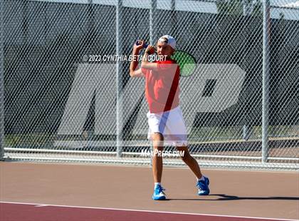 Thumbnail 3 in Castle View vs Regis Jesuit photogallery.