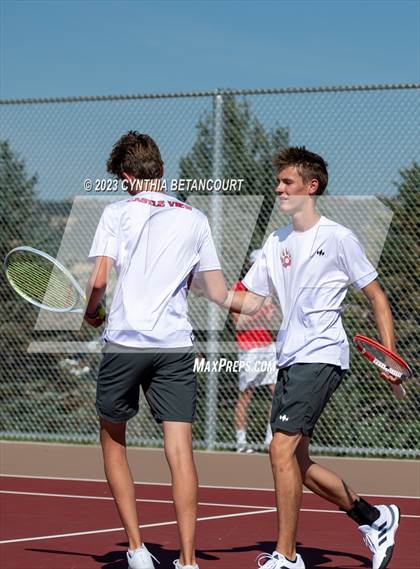 Thumbnail 2 in Castle View vs Regis Jesuit photogallery.