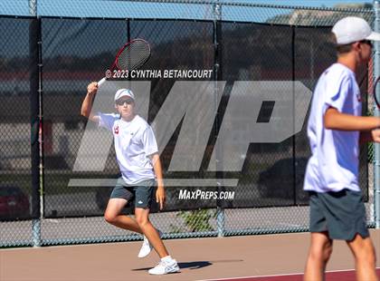 Thumbnail 1 in Castle View vs Regis Jesuit photogallery.