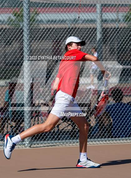Thumbnail 1 in Castle View vs Regis Jesuit photogallery.