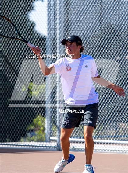 Thumbnail 2 in Castle View vs Regis Jesuit photogallery.