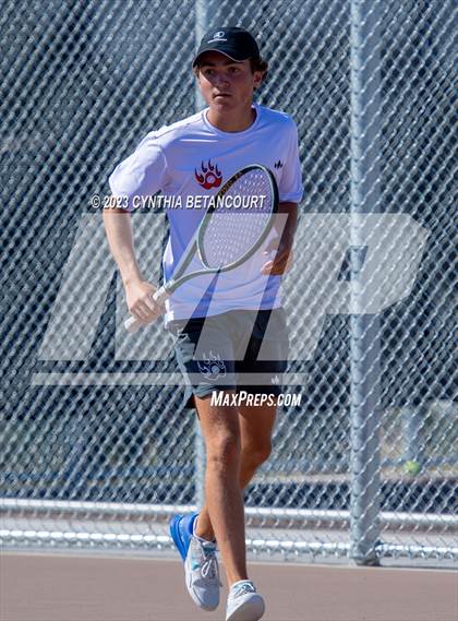 Thumbnail 2 in Castle View vs Regis Jesuit photogallery.