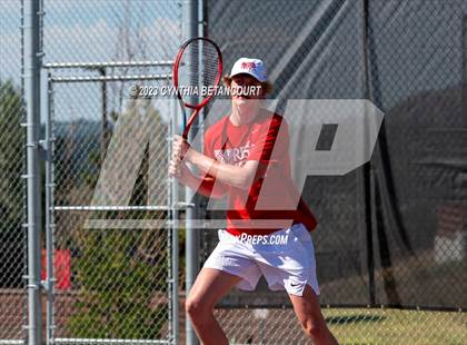 Thumbnail 2 in Castle View vs Regis Jesuit photogallery.