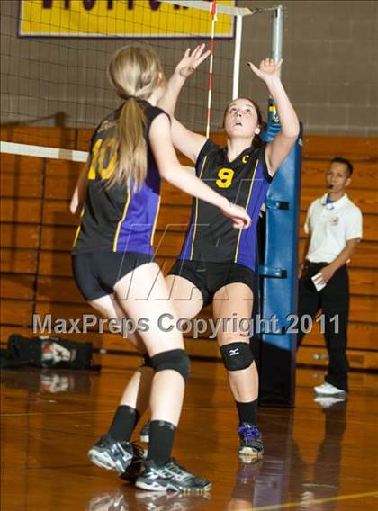 Thumbnail 1 in Summerville @ Escalon (CIF SJS Playoffs) photogallery.