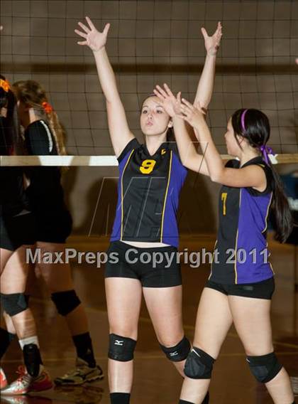 Thumbnail 1 in Summerville @ Escalon (CIF SJS Playoffs) photogallery.