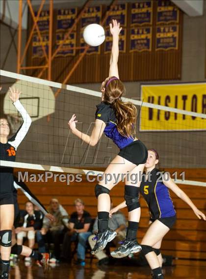 Thumbnail 1 in Summerville @ Escalon (CIF SJS Playoffs) photogallery.