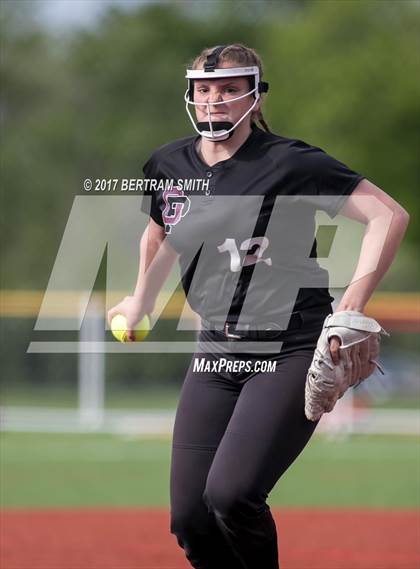 Thumbnail 3 in Orchard Park vs. Williamsville North (Section 6 Class AA Final) photogallery.