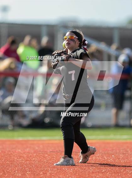 Thumbnail 3 in Orchard Park vs. Williamsville North (Section 6 Class AA Final) photogallery.