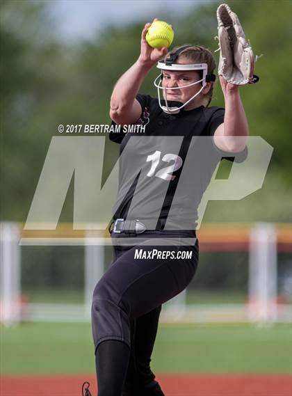 Thumbnail 2 in Orchard Park vs. Williamsville North (Section 6 Class AA Final) photogallery.
