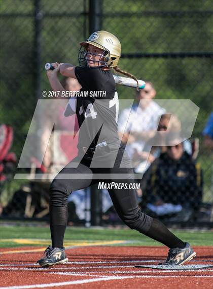 Thumbnail 3 in Orchard Park vs. Williamsville North (Section 6 Class AA Final) photogallery.