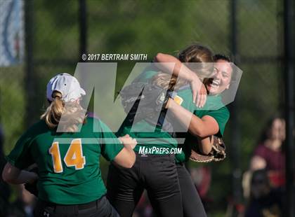Thumbnail 3 in Orchard Park vs. Williamsville North (Section 6 Class AA Final) photogallery.