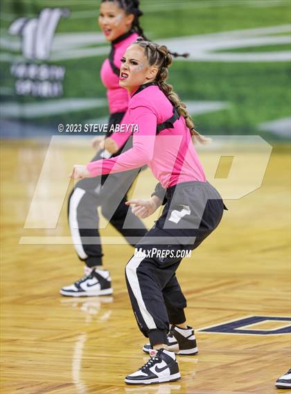Thumbnail 3 in Arapahoe CHSAA Spirit Hip Hop photogallery.