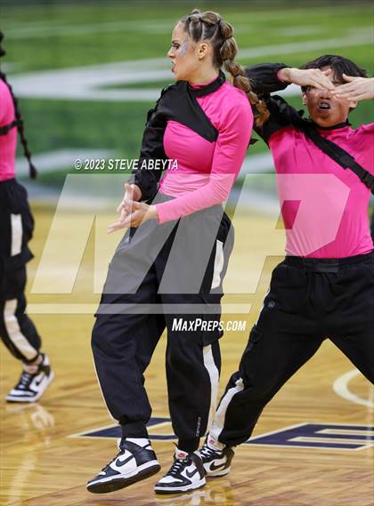 Thumbnail 1 in Arapahoe CHSAA Spirit Hip Hop photogallery.