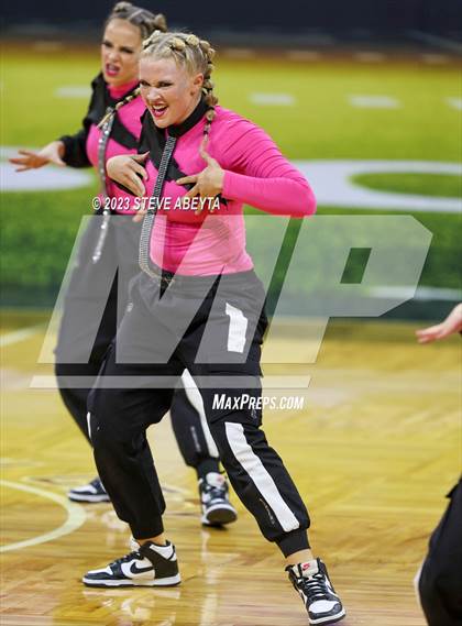 Thumbnail 2 in Arapahoe CHSAA Spirit Hip Hop photogallery.