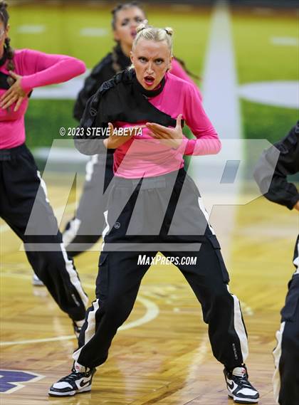 Thumbnail 3 in Arapahoe CHSAA Spirit Hip Hop photogallery.