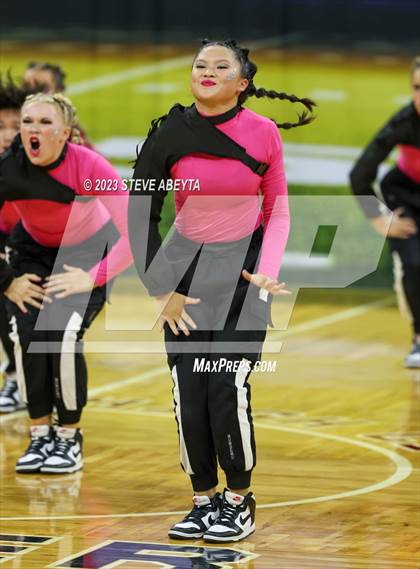Thumbnail 1 in Arapahoe CHSAA Spirit Hip Hop photogallery.