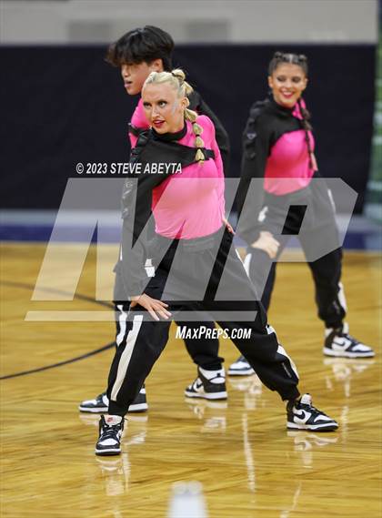 Thumbnail 2 in Arapahoe CHSAA Spirit Hip Hop photogallery.