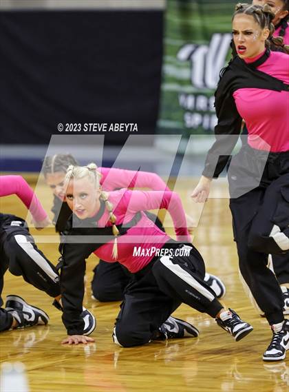 Thumbnail 3 in Arapahoe CHSAA Spirit Hip Hop photogallery.