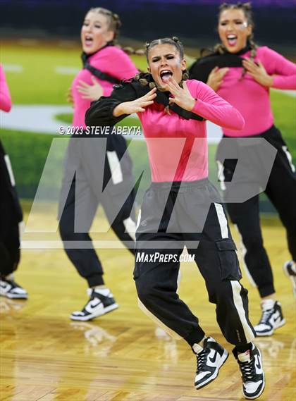 Thumbnail 2 in Arapahoe CHSAA Spirit Hip Hop photogallery.