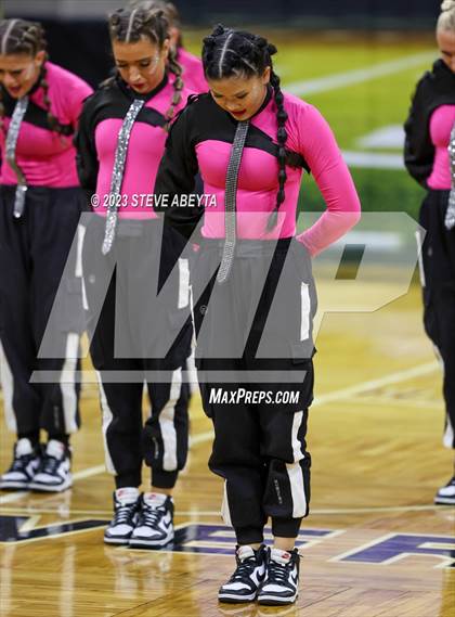 Thumbnail 3 in Arapahoe CHSAA Spirit Hip Hop photogallery.