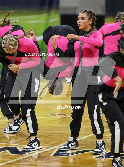 Thumbnail 1 in Arapahoe CHSAA Spirit Hip Hop photogallery.