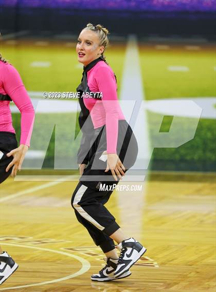 Thumbnail 3 in Arapahoe CHSAA Spirit Hip Hop photogallery.