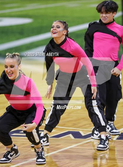 Thumbnail 3 in Arapahoe CHSAA Spirit Hip Hop photogallery.